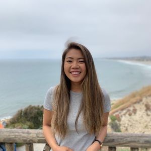 Meet your Posher, Adrienne